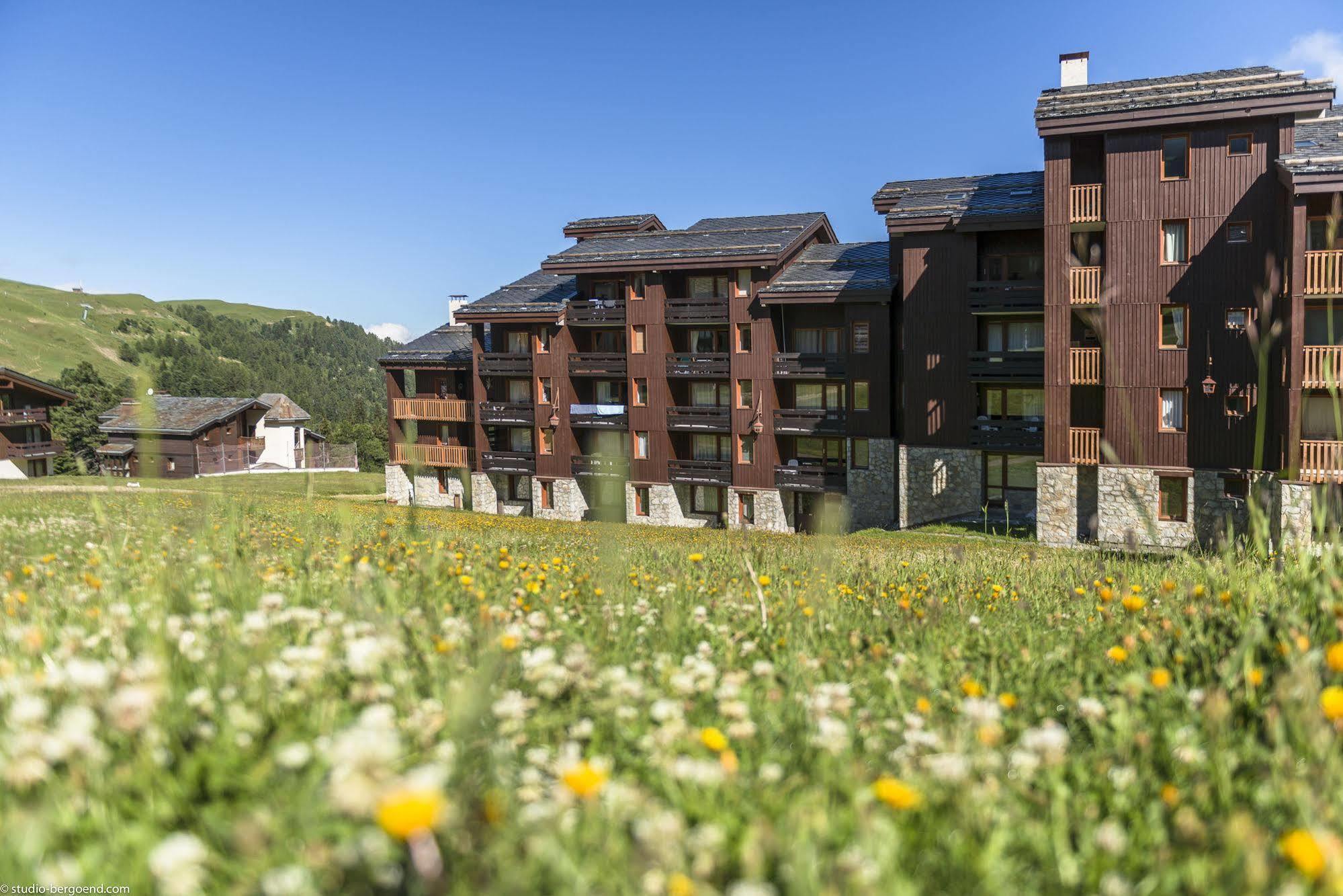 Residence Pierre & Vacances Les Chalets Des Arolles Macot-la-Plagne ภายนอก รูปภาพ